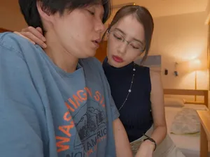 Nữ thần: Đừng xuất tinh, làm ơn đừng xuất tinh vào bên trong tôi!