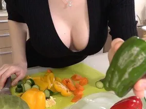 #Cô gái nổi tiếng trên mạng#Chọn tư thế mèo con khó nhằn