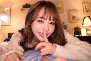 Sự cám dỗ của mỹ nhân hàng đầu, phô bày khuôn mặt của mình trong suốt quá trình phục vụ chàng trai một cách say mê, liếm núm vú và dương vật của cô để chàng trai bú vú và liếm âm hộ của cô 69, ngoan ngoãn và có thể bắn ra nhiều cú thúc và rên rỉ khác nhau...